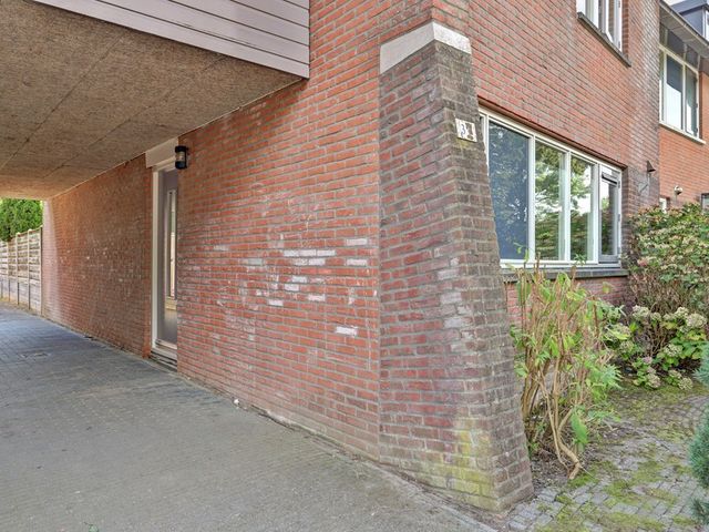 Grote Beer 37, Zeewolde