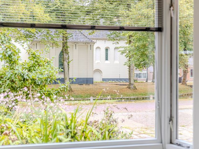 't Loug 22, Spijk