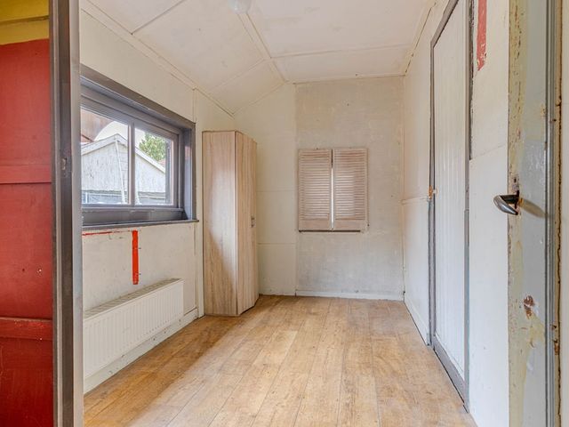 't Loug 22, Spijk