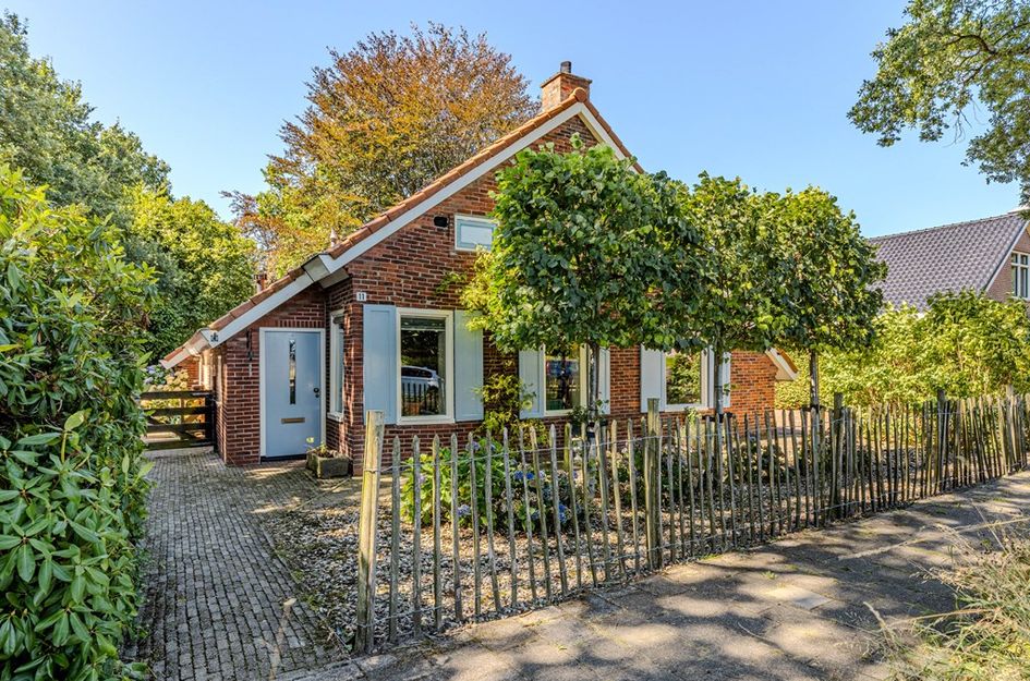 Hoofdweg 11