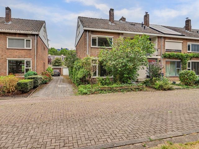 Kort-Ambachtlaan 40, Zwijndrecht