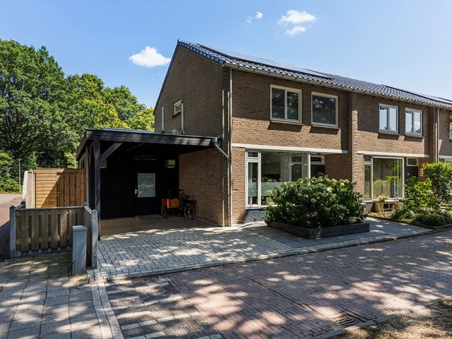Teunis van Lohuizenstr 25, Vaassen