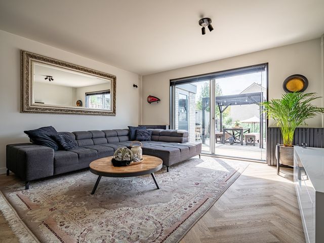 Lommerbaan 143, Zoetermeer
