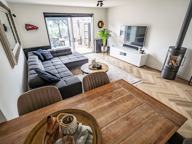 Lommerbaan 143, Zoetermeer