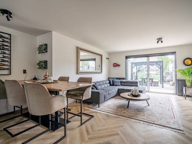 Lommerbaan 143, Zoetermeer