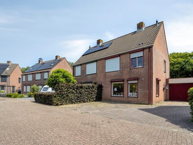 Akkerwindelaan 28, Terneuzen