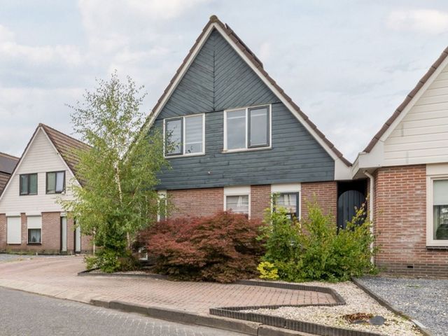 Waterkant 7, Oude Pekela