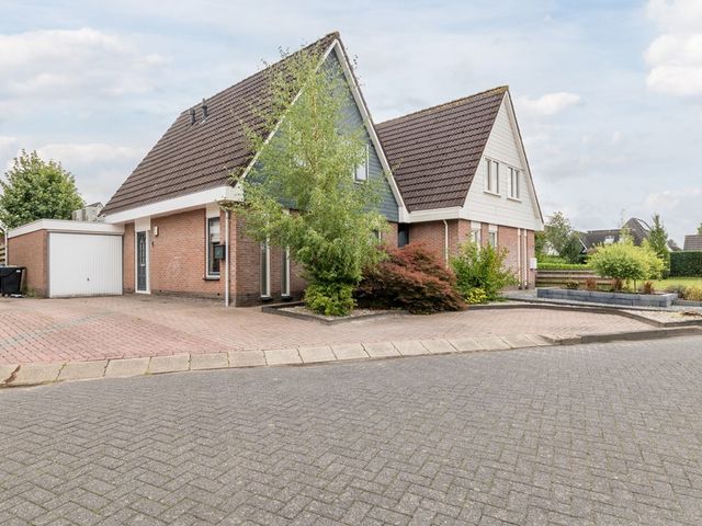 Waterkant 7, Oude Pekela