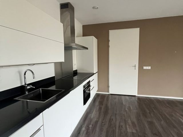 Escamplaan 876T, 's-Gravenhage