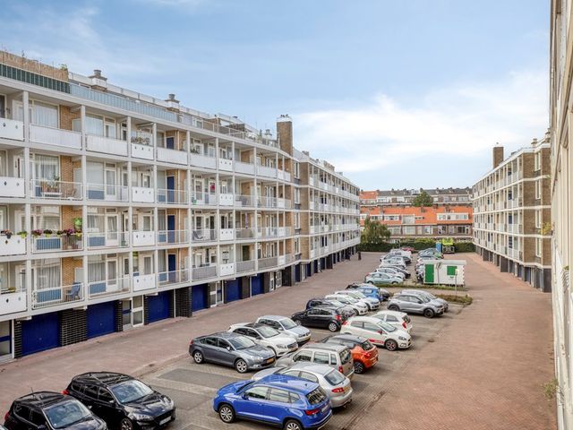 Rigolettostraat 197, 's-Gravenhage