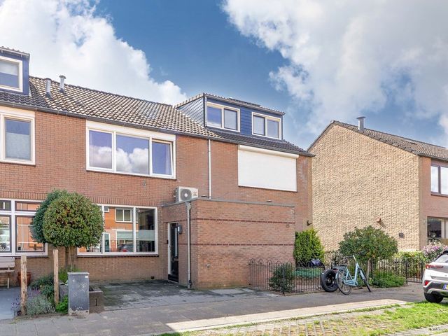 Paulus Potterstraat 40, Bunschoten-Spakenburg