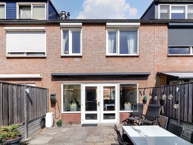 Paulus Potterstraat 40, Bunschoten-Spakenburg
