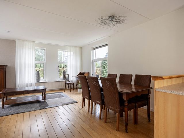 De Akker 6, Opende