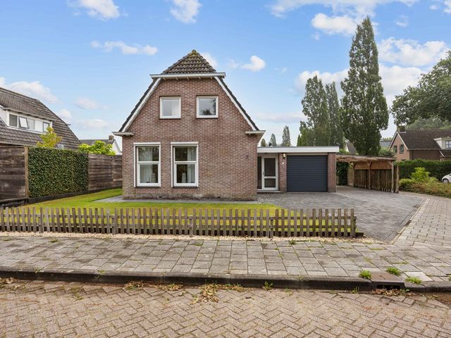 De Akker 6, Opende