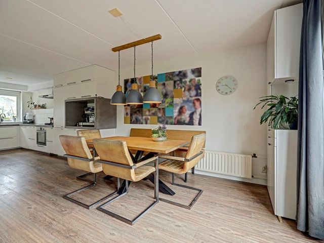 Almereweg 67, Zeewolde