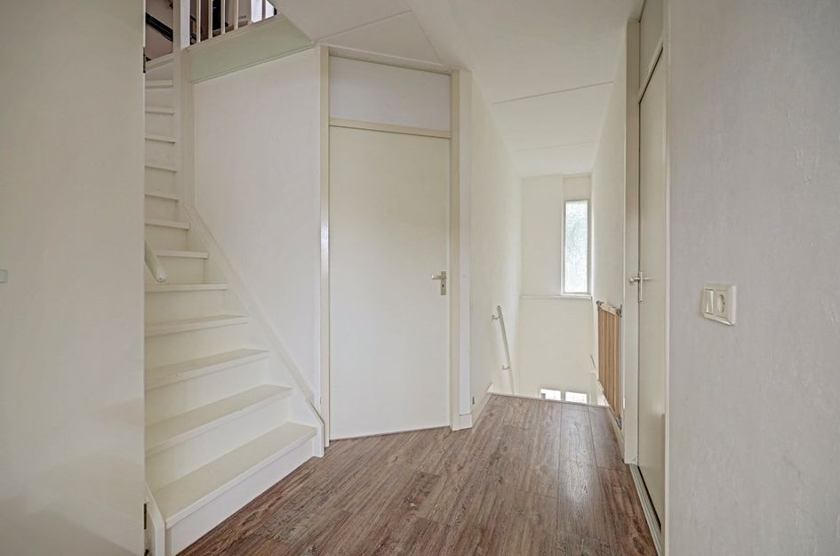 Almereweg 67