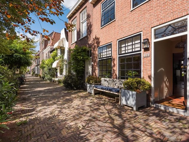 Buitenwatersloot 122, Delft