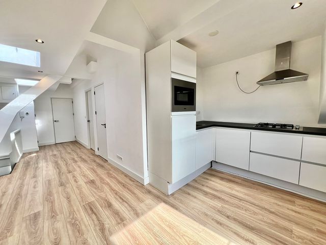 Zwart Janstraat 68B03, Rotterdam