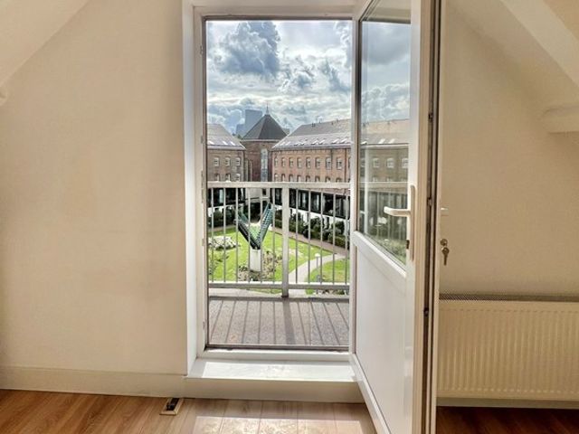 Zwart Janstraat 68B03, Rotterdam