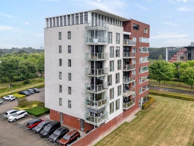 Maas 25, Hoogeveen