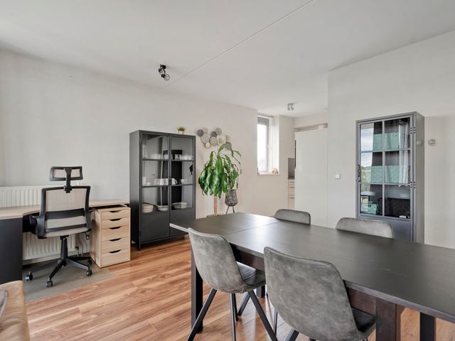 Maas 25, Hoogeveen