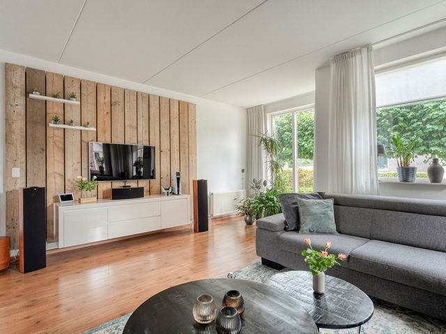 Bieslook 4, Noordscheschut