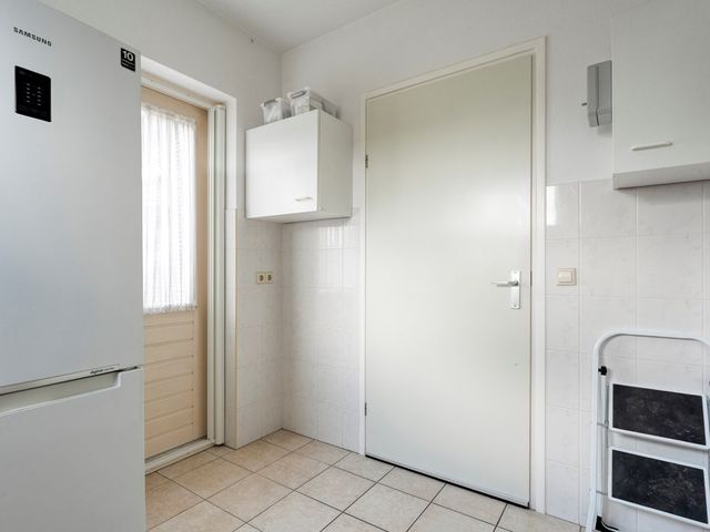 Bieslook 4, Noordscheschut