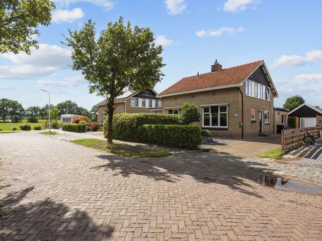 Steenpoel 22, Haulerwijk