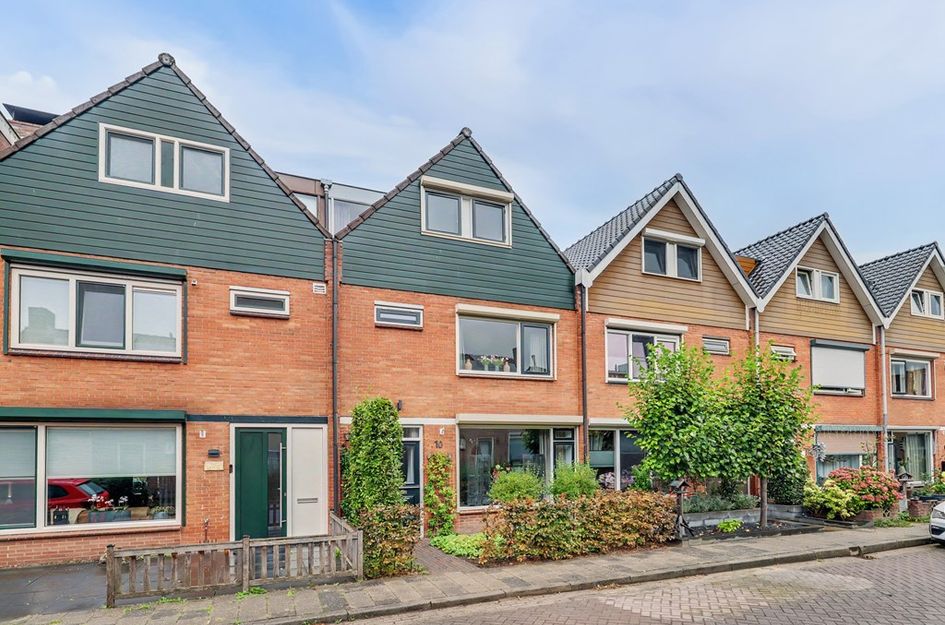 Dr A J Kraaystraat 10