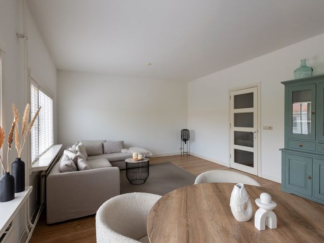 Rozenboomlaan 43, Voorburg