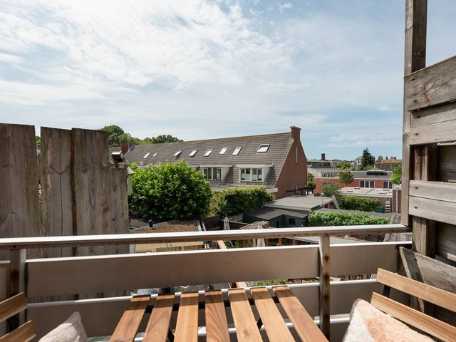 Rozenboomlaan 43, Voorburg