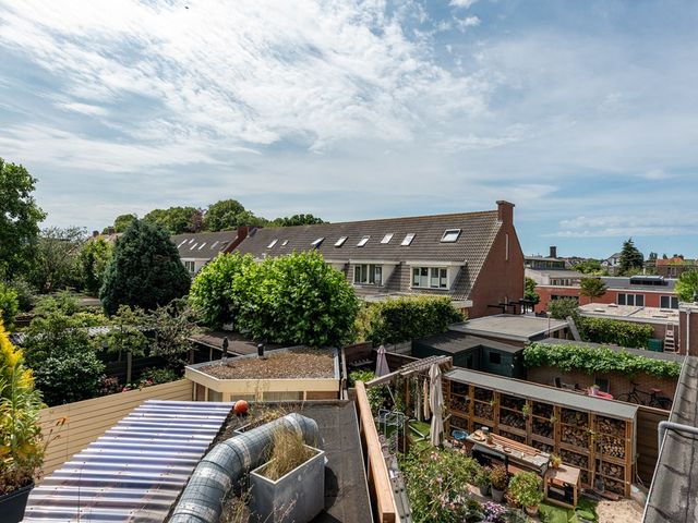 Rozenboomlaan 43, Voorburg