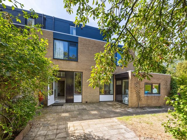 Distelweide 135, Voorburg