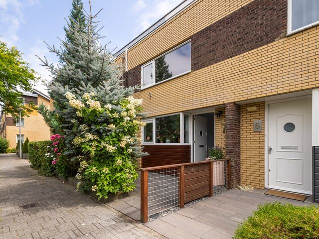 Koolzaadveld 7, 's-Gravenhage
