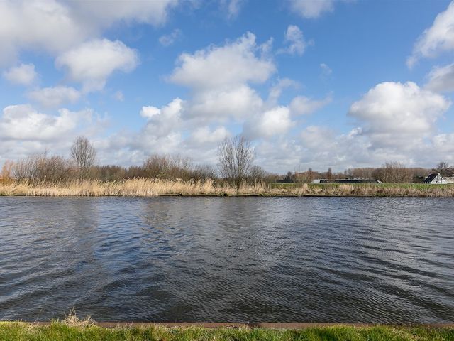 Lijnderdijk 275, Lijnden