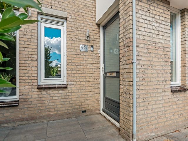 Marelstraat 45, Maassluis