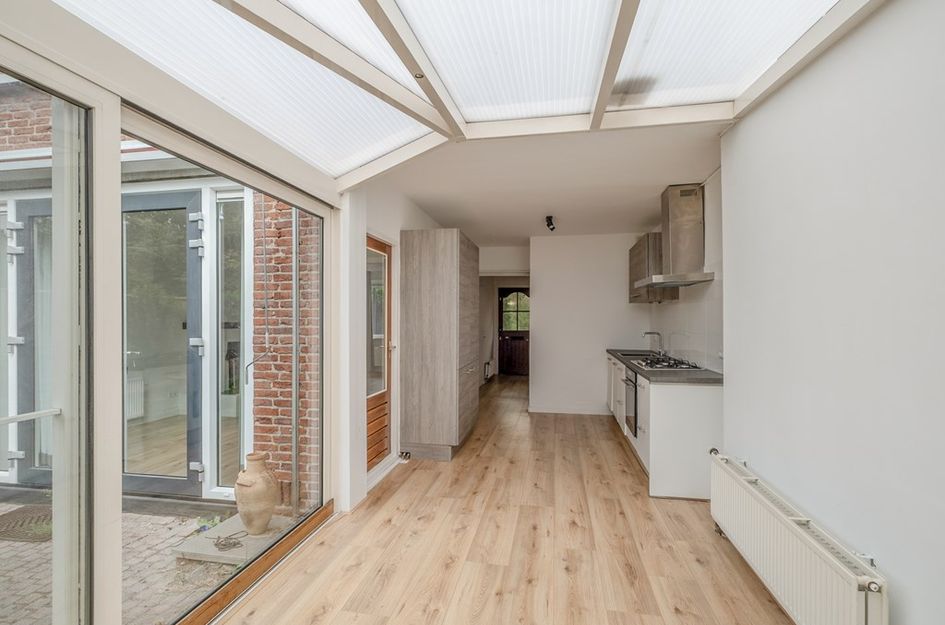 Dr. Van Damstraat 63