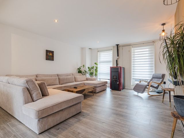 Dwingelooweg 6, Winschoten