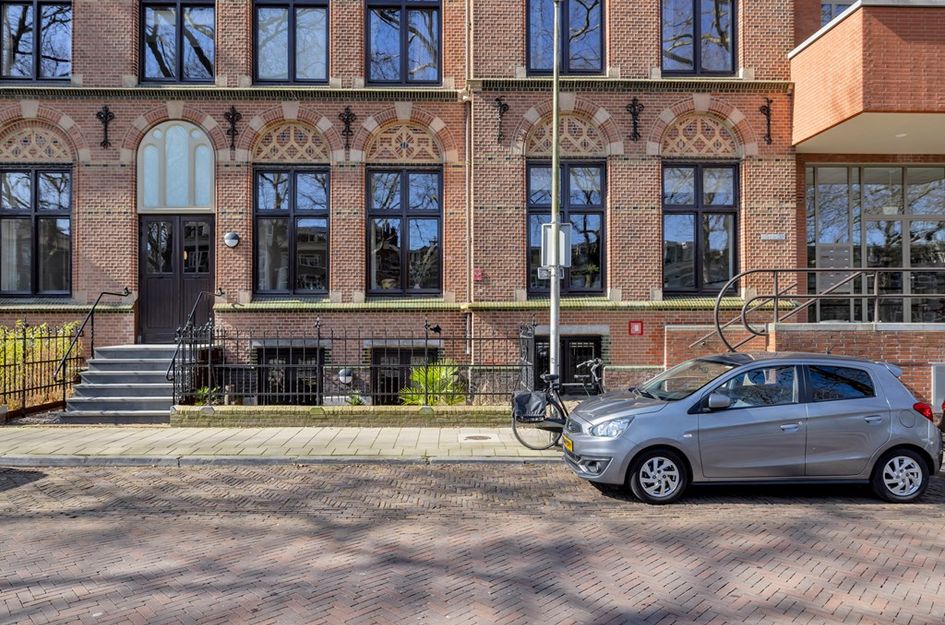 F.C. Dondersstraat 107