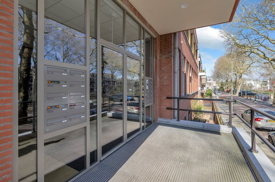 F.C. Dondersstraat 107