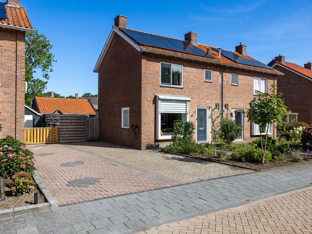 Molenstraat 27, Marum