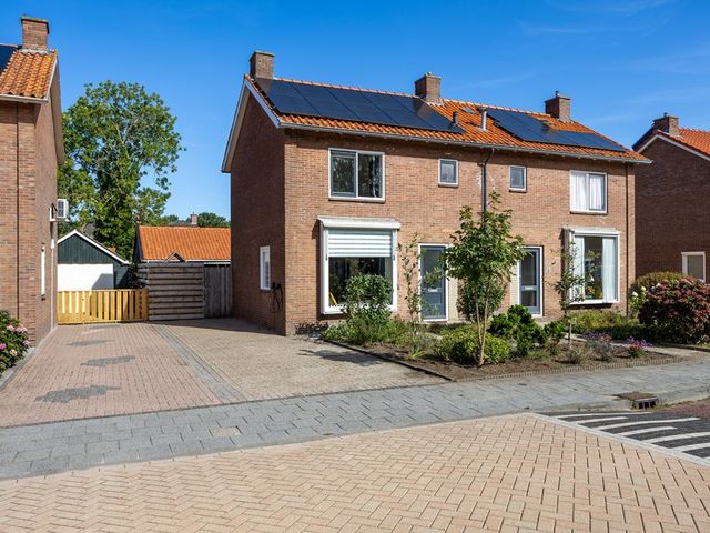 Molenstraat 27, Marum