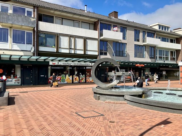 Het Ruim 44, Dronten