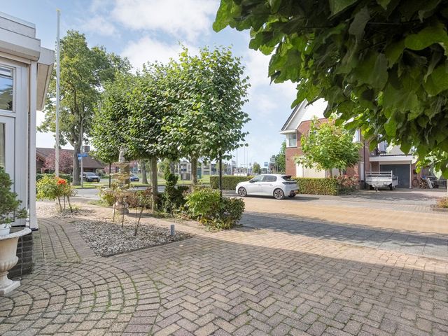 Van Laarstraat 2, Hardenberg