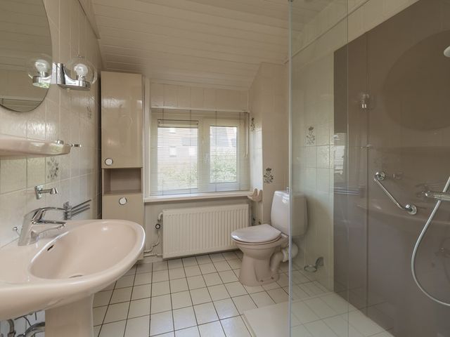 Meidoornplantsoen 32, Lisse