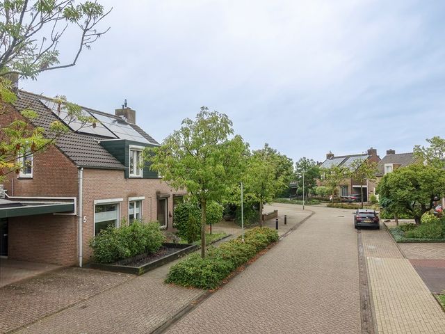 Glazuurstraat 5, Reuver