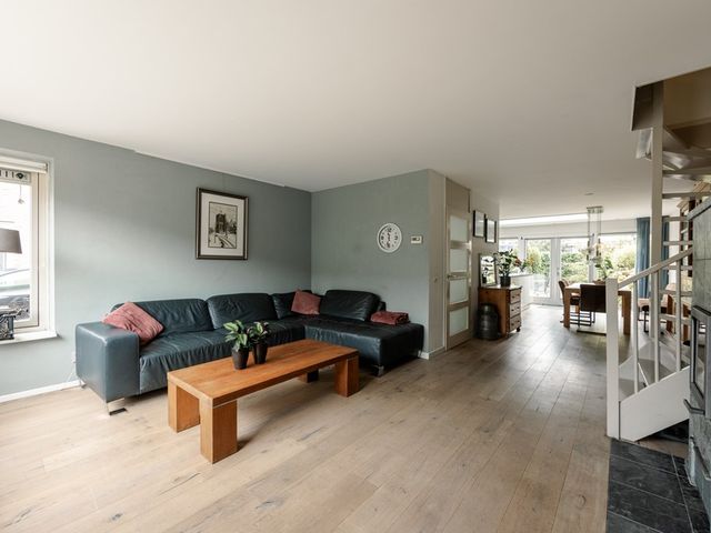 Trêd 93, Sneek