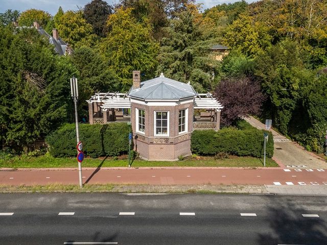 Raadhuislaan 1A, Wassenaar