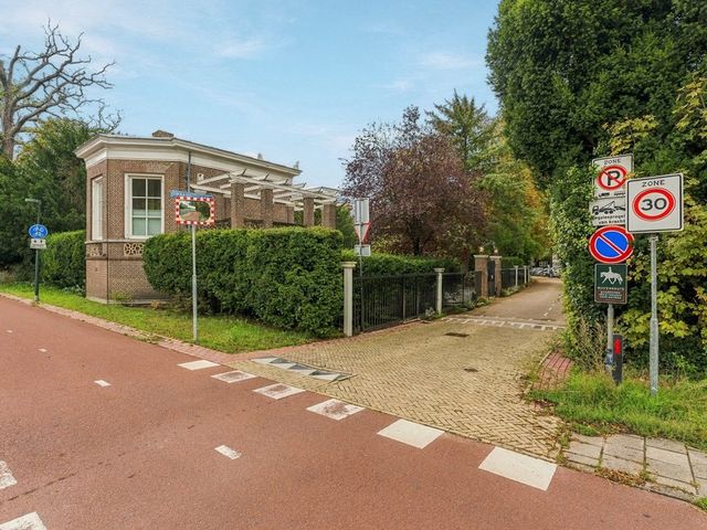 Raadhuislaan 1A, Wassenaar