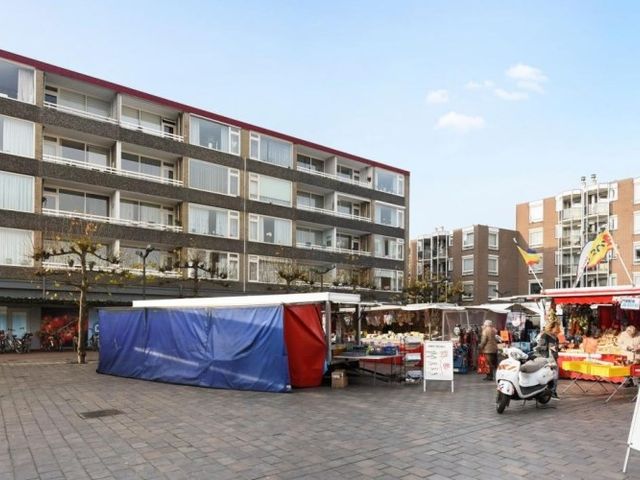 Loosduinse Hoofdplein , 's-Gravenhage